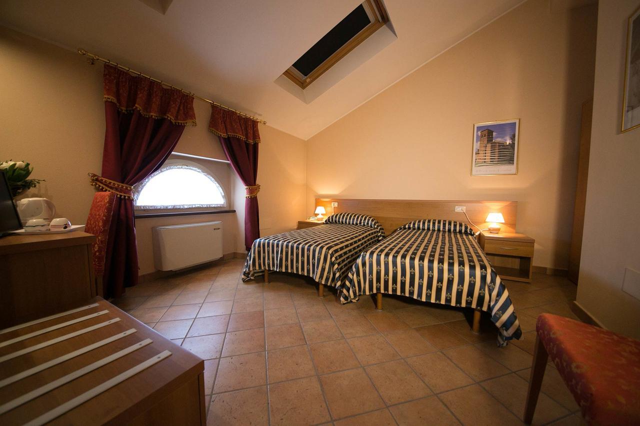 Locanda Ca' Rossa San Giovanni in Croce Exterior photo